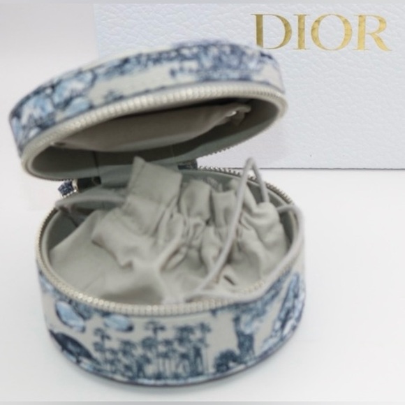 DIOR Travel Jewelry Case in Around The World Print - Picture 5 of 11